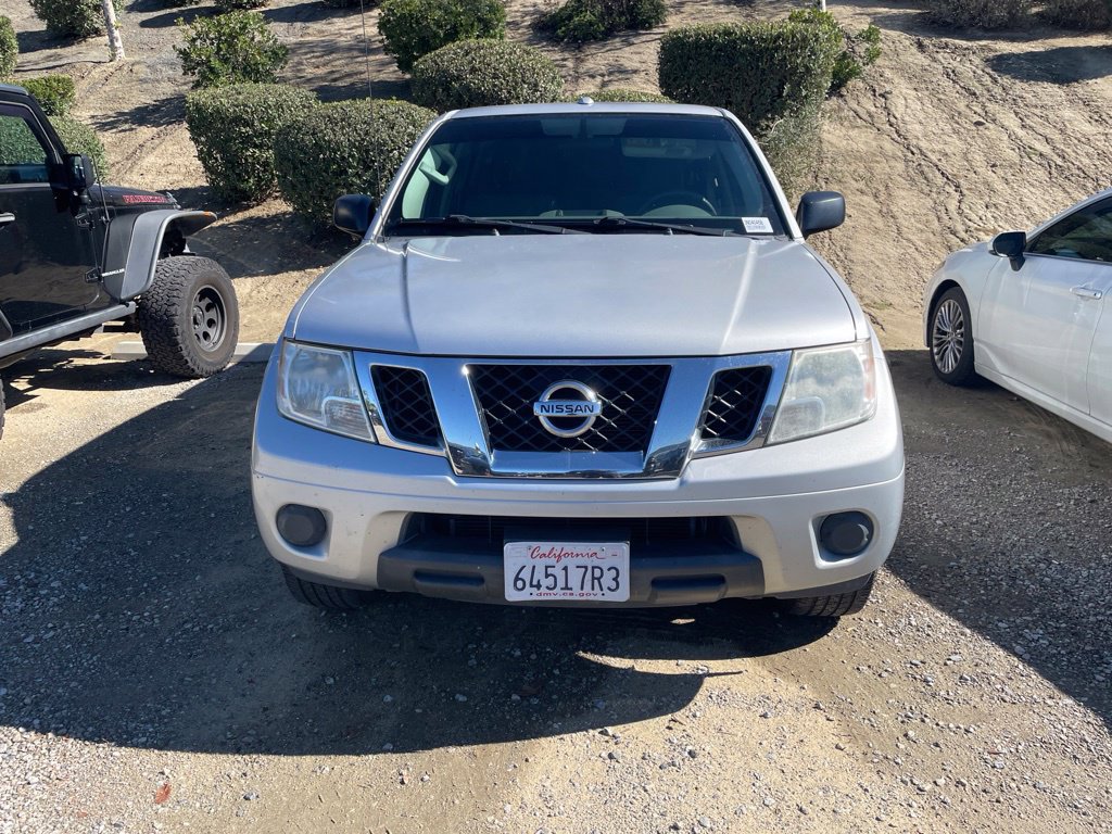 Used 2018 Nissan Frontier SV RWD image 2