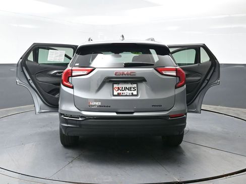 Used 2023 GMC Terrain SLE w/ Driver Convenience Package AWD/4WD image 61