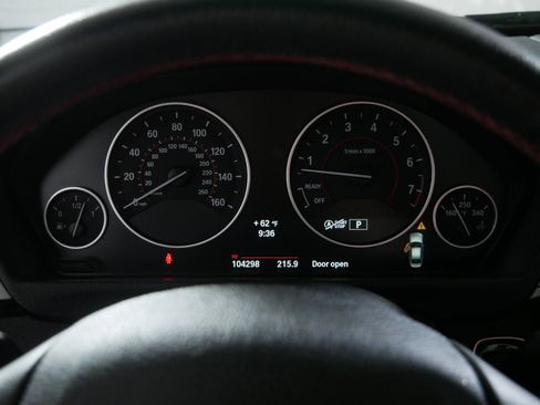 Used 2014 BMW 335i xDrive Sedan image 21