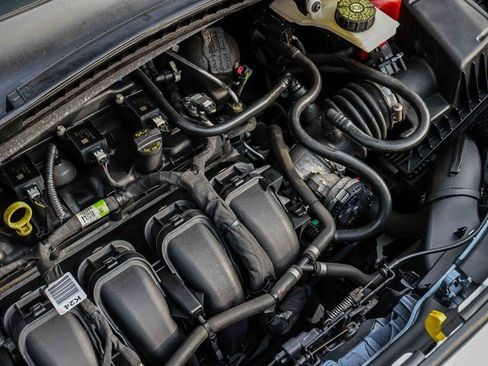 Used 2021 Ford Transit Connect XL image 25