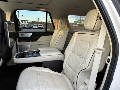 Used 2018 Lincoln Navigator Black Label w/ Cargo Package image 37