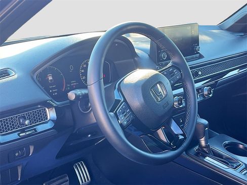 Used 2025 Honda Civic Sport image 9