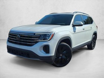 Used 2024 Volkswagen Atlas SE w/ Panoramic Sunroof Package