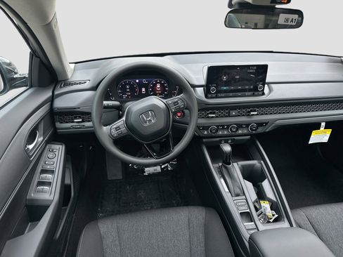 New 2025 Honda Accord SE image 16