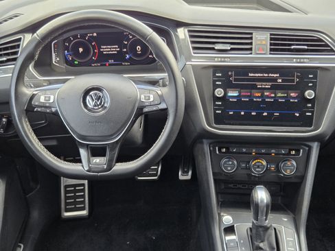 Used 2019 Volkswagen Tiguan SEL Premium R-Line FWD image 24