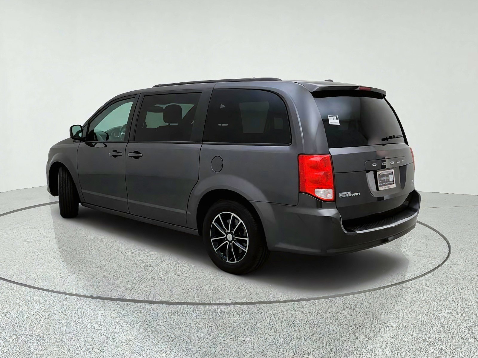 Used 2019 Dodge Grand Caravan GT FWD image 12