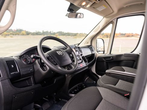 Used 2018 RAM ProMaster 2500 image 35