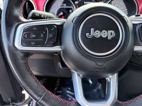 Used 2021 Jeep Wrangler Unlimited Rubicon AWD/4WD image 37
