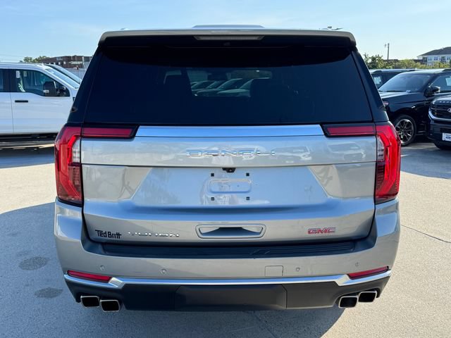 Used 2025 GMC Yukon XL Denali AWD/4WD image 6