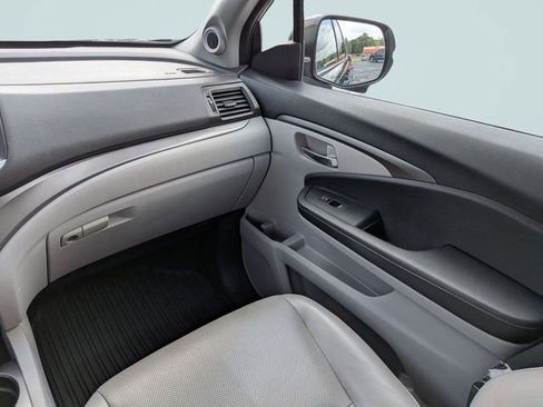 Used 2018 Honda Ridgeline RTL-T image 15