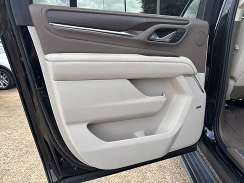 Used 2021 GMC Yukon XL Denali w/ Denali Ultimate Package image 26