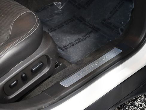 Used 2013 Ford Taurus SHO image 45