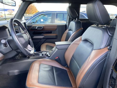 Used 2021 Ford Bronco Outer Banks image 10