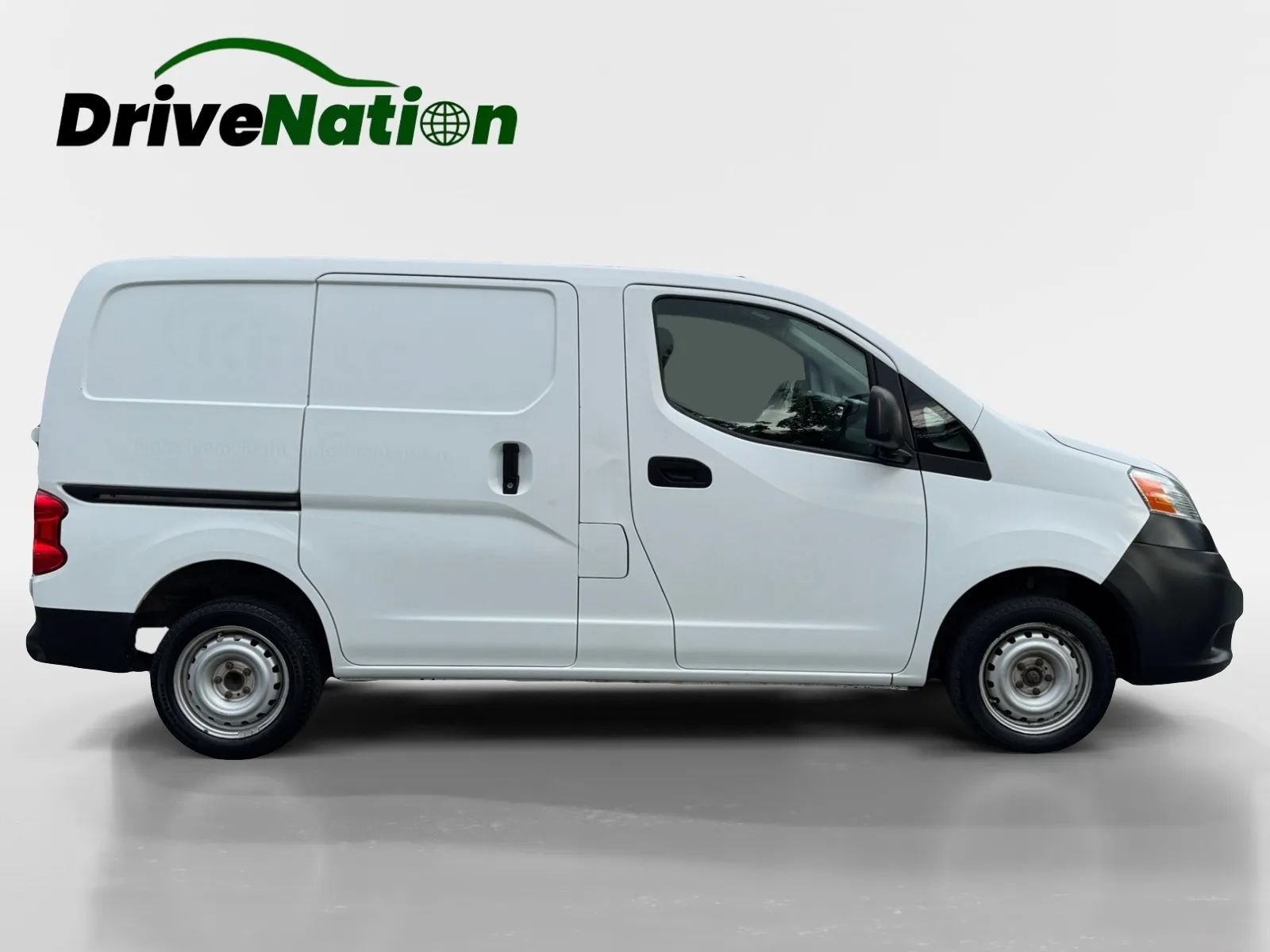 Used 2015 Nissan NV200 SV FWD image 4