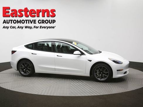 Used 2023 Tesla Model 3 Standard Range image 41