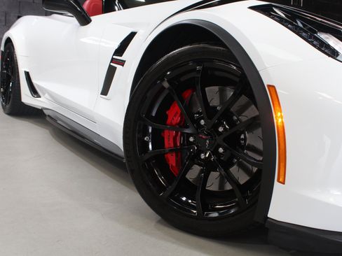 Used 2017 Chevrolet Corvette Grand Sport RWD image 14