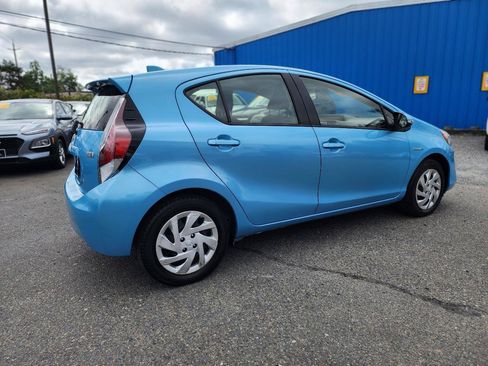 Used 2015 Toyota Prius C Two FWD image 5