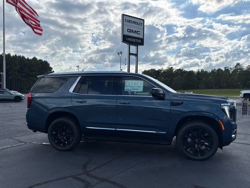 Used 2026 GMC Yukon Elevation w/ Elevation Premium Package RWD image 2