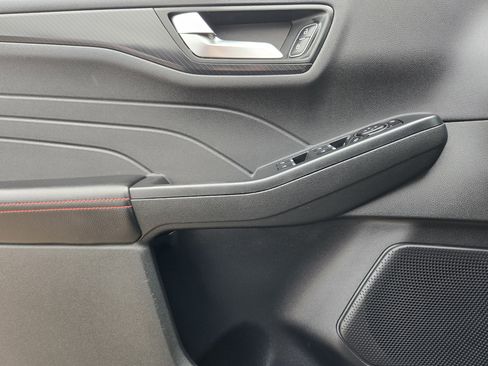 Used 2023 Ford Escape ST-Line Select image 17