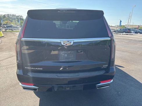 Used 2023 Cadillac Escalade Premium Luxury w/ Performance Package image 6