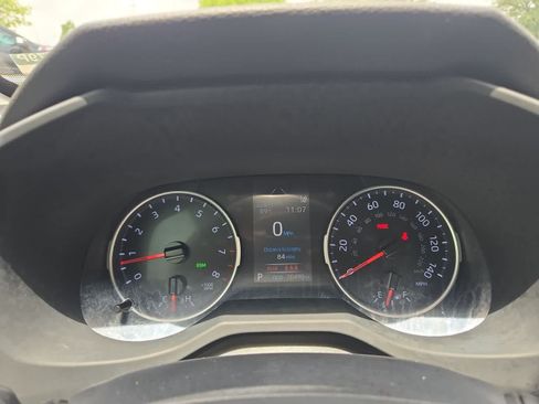 Used 2019 Toyota RAV4 XLE Premium FWD image 32