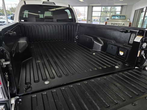 Used 2023 Toyota Tacoma TRD Off-Road image 14