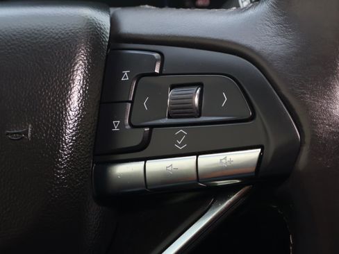 Used 2024 Cadillac XT6 Luxury image 29