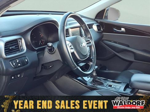 Used 2020 Kia Sorento EX image 7