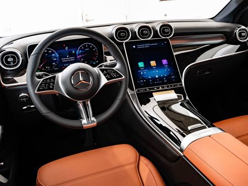 New 2026 Mercedes-Benz GLC 300 4MATIC image 4