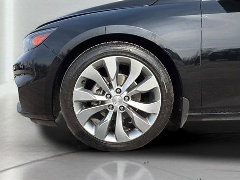 Used 2017 Chevrolet Malibu Premier w/ Premier Sun and Wheel Package image 27