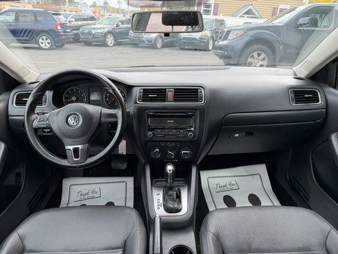 Used 2012 Volkswagen Jetta SE image 16