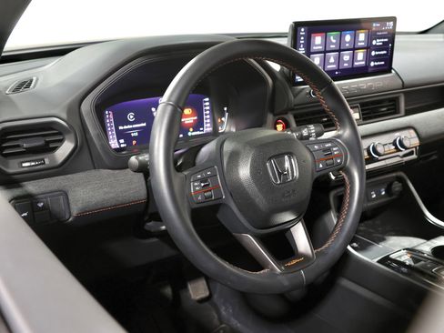 Used 2026 Honda Passport TrailSport image 2