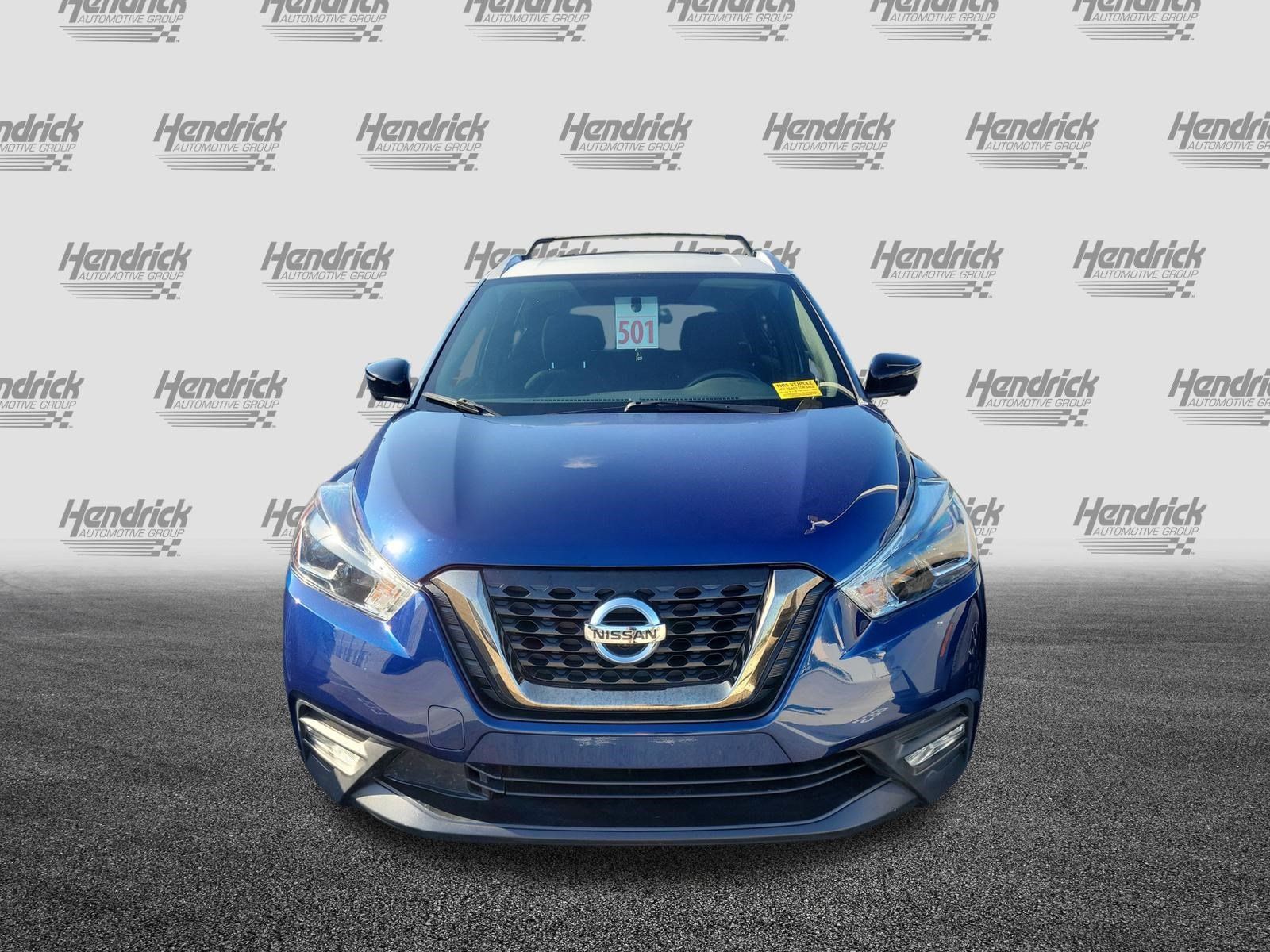 Used 2019 Nissan Kicks SR w/ Exterior Package FWD image 3
