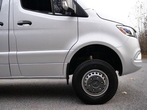 Used 2023 Mercedes-Benz Sprinter 3500 w/ Parking Package image 41