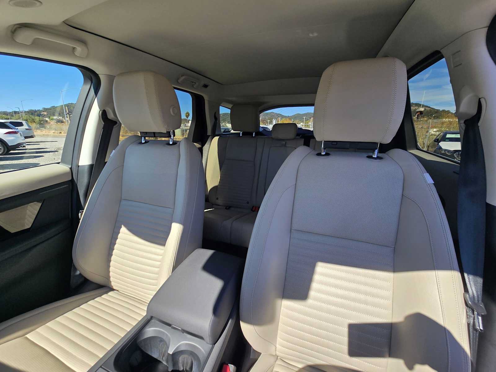 Used 2025 Land Rover Discovery Sport S AWD/4WD image 21