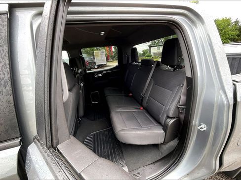 Used 2023 Chevrolet Silverado 1500 LT AWD/4WD image 15
