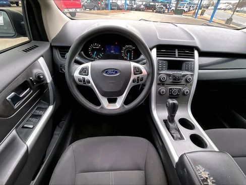 Used 2013 Ford Edge SE image 5