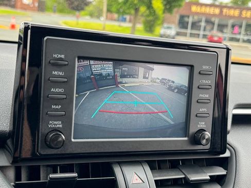 Used 2019 Toyota RAV4 LE w/ All Weather Liner Package AWD/4WD image 29
