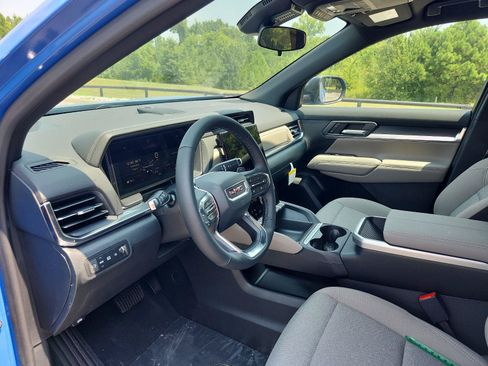 New 2027 GMC Terrain Elevation FWD image 9