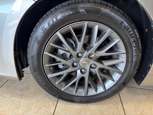 Used 2018 Lexus ES 350 w/ Premier Package FWD image 15