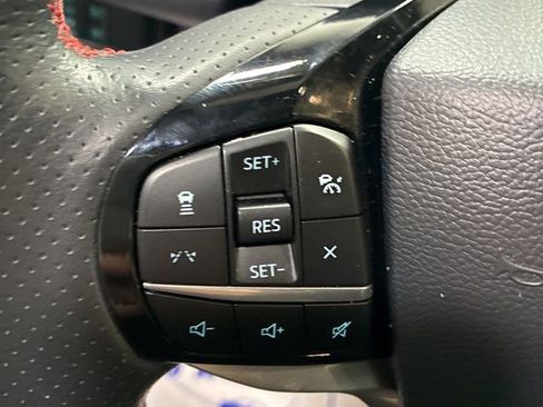 Used 2025 Ford Explorer ST-Line w/ ST-Line Street Pack AWD/4WD image 15