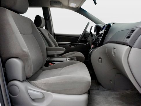 Used 2004 Toyota Sienna LE FWD image 17