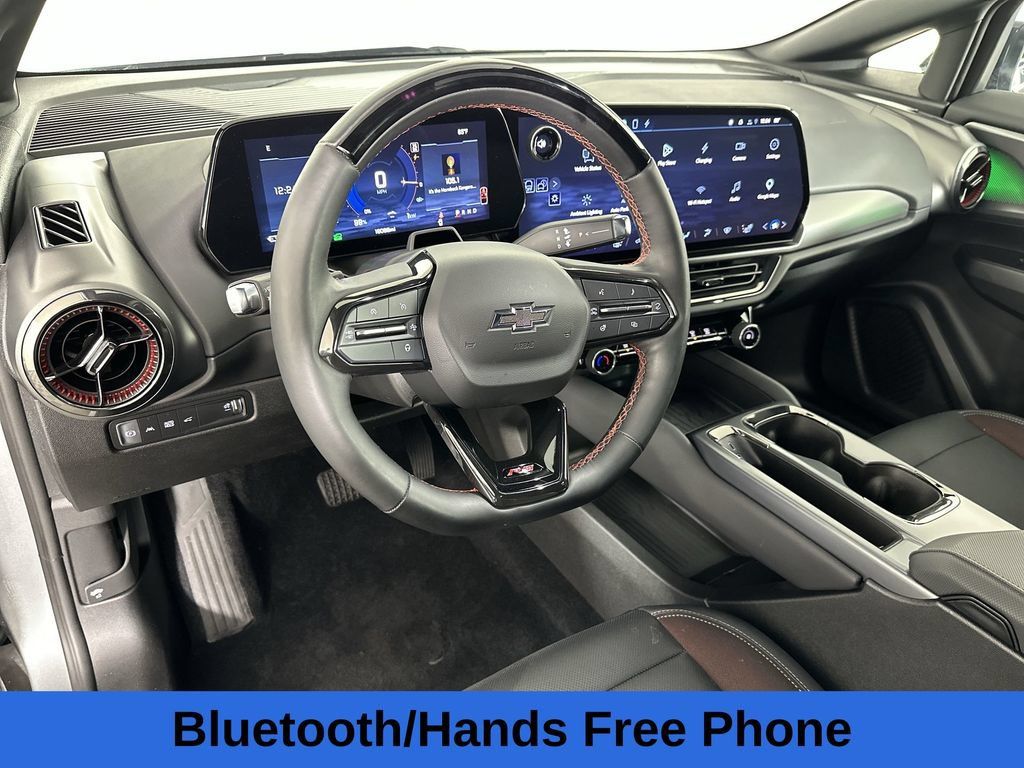Used 2024 Chevrolet Equinox EV RS FWD image 12