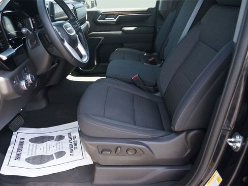 Used 2024 GMC Sierra 1500 Elevation RWD image 9