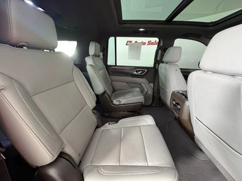 Used 2022 Chevrolet Suburban LT w/ LT Signature Package AWD/4WD image 51