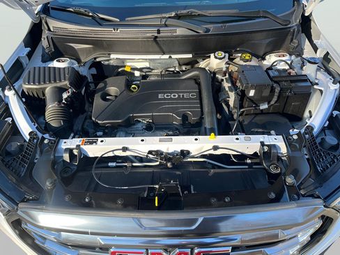 Used 2022 GMC Terrain AT4 image 16