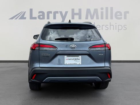 Certified 2026 Toyota Corolla Cross XLE FWD image 4