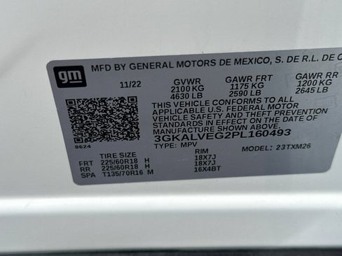 Used 2023 GMC Terrain SLT AWD/4WD image 27