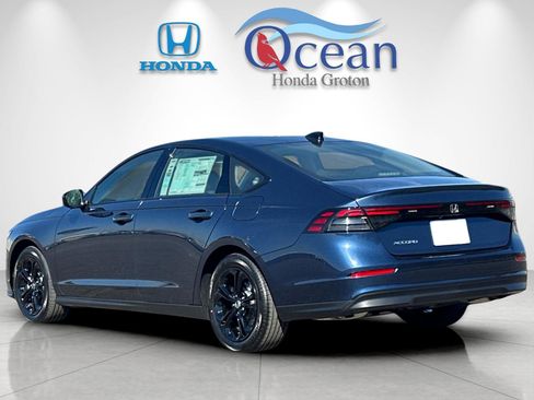 New 2025 Honda Accord SE image 3