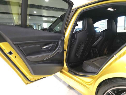 Used 2018 BMW M3 RWD image 15